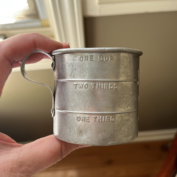 SwansDown Cake Flour vintage aluminum measuring tin, circa 1930s - Picture 7 of 11